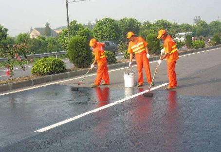 济宁 彩色路面喷漆维修改色的使用寿命有多长？